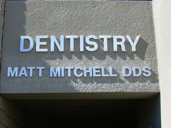 3D Signs & Dimensional Lettering